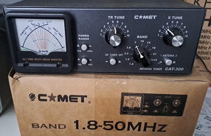Comet CAT-300 antenna tuner